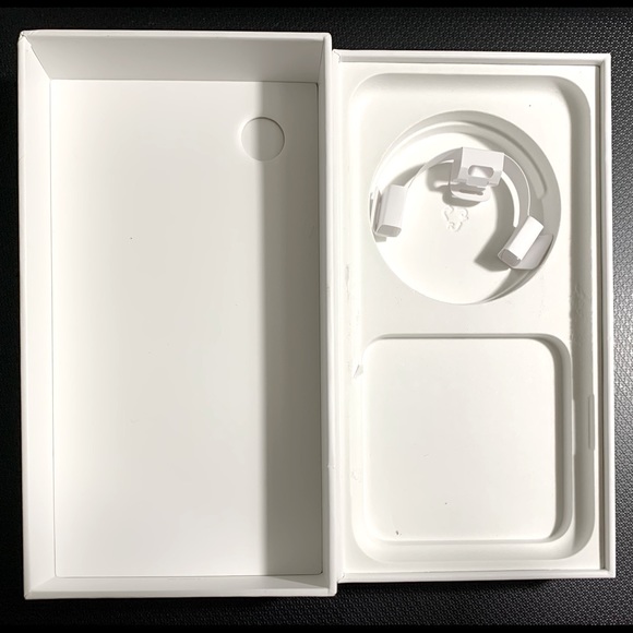 Apple iPhone XR box. Does not include iPhone XR or iPhone charger. - Picture 2 of 3